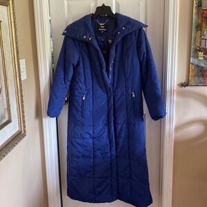Dennis Basso women’s size medium long blue quilted coat